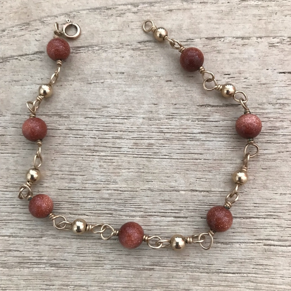 Vintage Semi-precious Gold Stone Station Bracelet.